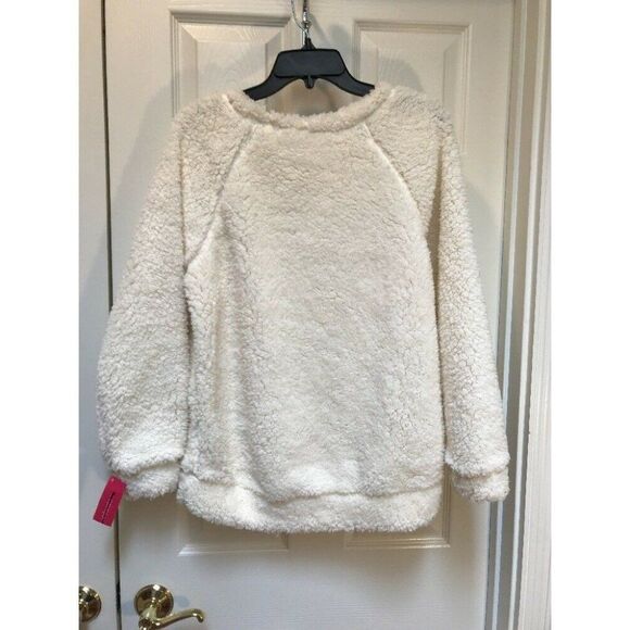 Xhilaration Fluffy Happy Hanukkah With Sequin top - Picture 4 of 5